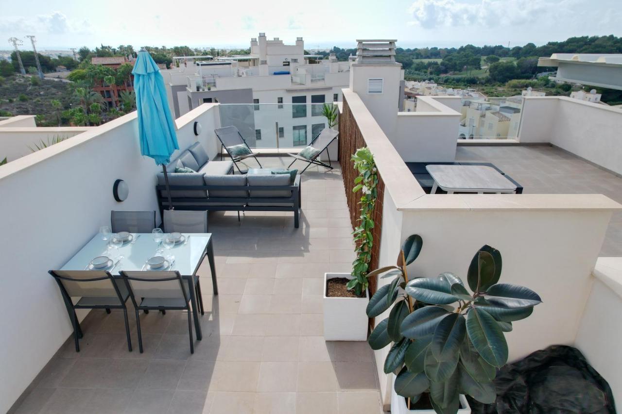 Dehesa de Campoamor  Luxurious Flat & Private Rooftop In Villamartin Orihuela Costa מראה חיצוני תמונה