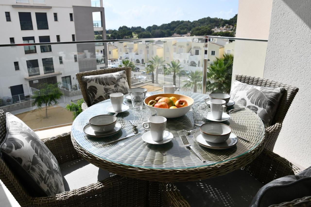 Dehesa de Campoamor  Luxurious Flat & Private Rooftop In Villamartin Orihuela Costa מראה חיצוני תמונה